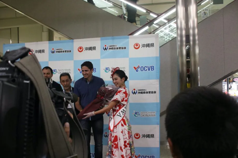 サッカー 元ブラジル代表エジミウソン氏が来沖 スポーツコミッション沖縄