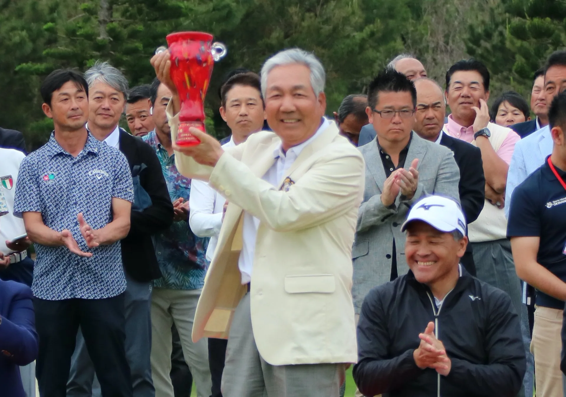 ゴルフ 金秀シニア沖縄オープンゴルフトーナメント19表彰式 スポーツコミッション沖縄